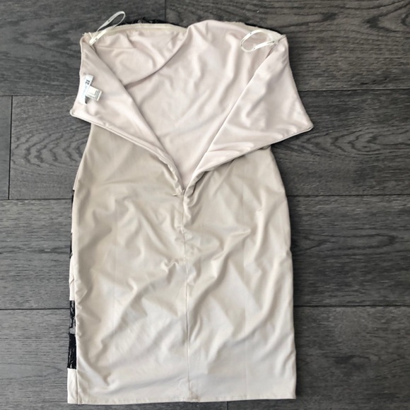 Forever 21 strapless cocktail woman’s dress. - Picture 3 of 6